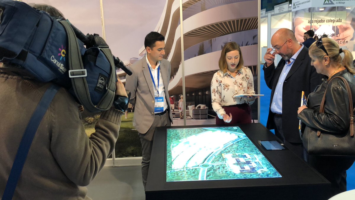 Maquetas_tech's tweet photo. Así lucían nuestras maquetas en @SimedMalaga Agradecemos todas las visitas y las felicitaciones por nuestra #MaquetaInteractiva. Ha sido un placer formar parte del stand de #AedasHomes con la maqueta de #MiddelViews y compartir espacio con nuestra empresa partner @Jet_Com https://t.co/7iTCG2k7O5