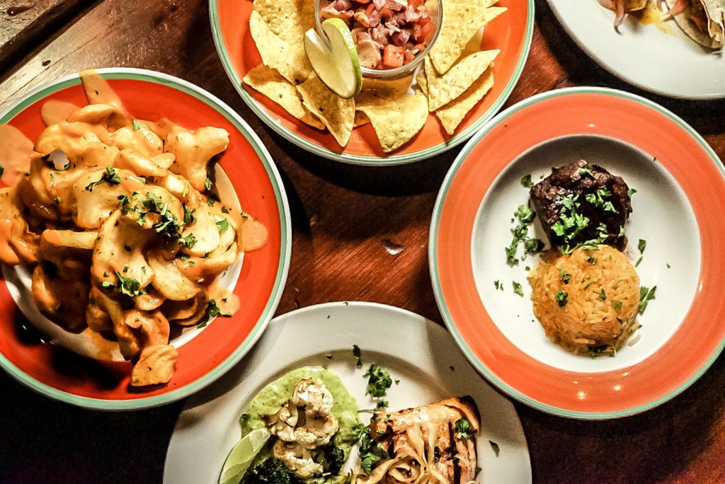 Askwameblog's tweet photo. Small plates, Huge flavors at Rosso tapas and bar in Vinings @diningoutatl @rossotapasbar #diningoutatl #diningoutatlpassbook #doatl #diningoutatlambassador https://t.co/qdpFrxK51J https://t.co/crOQsZYB6c