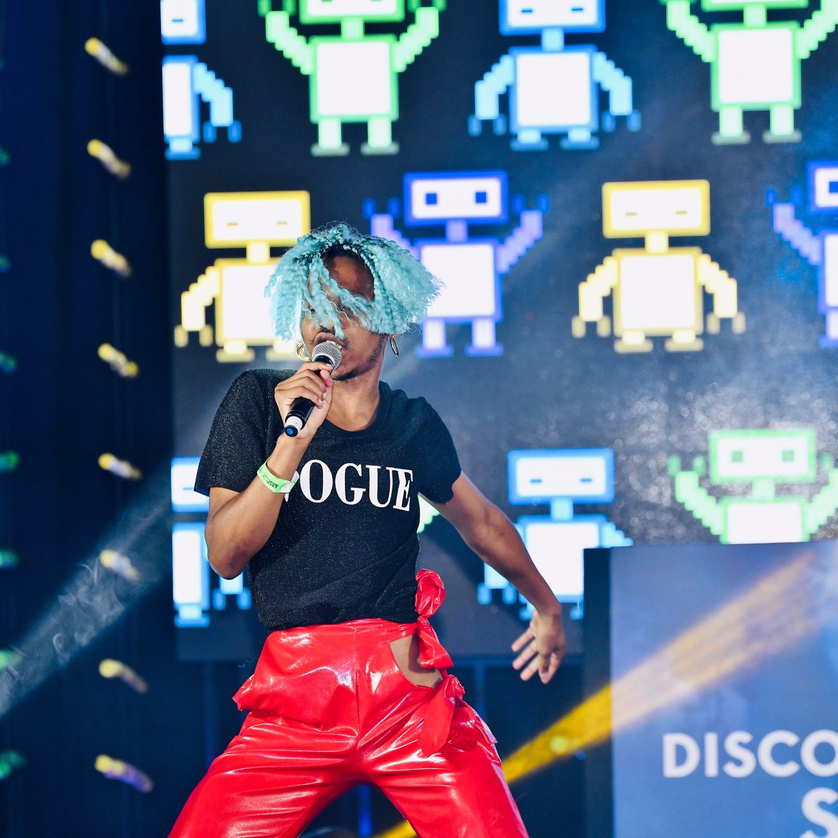 Mr_Allofit's tweet photo. SUPER STAR OF THE CENTURY โญ๏ธ THIS PAST WEEKEND #ONESOURCELIVE PERFORMANCE โ๏ธ#UBERXMUSICVIDEO OUT ON YOUTUBE โ๏ธโญ๏ธ
https://t.co/dB2ZYMRZpK https://t.co/Yut8qvykIN