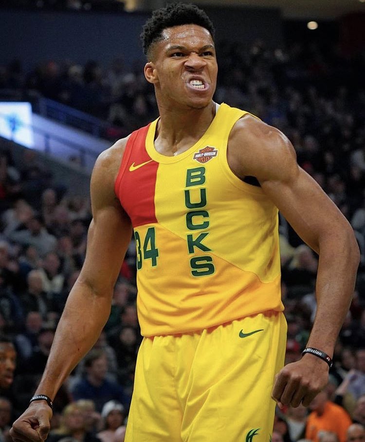 IKE_Bucks's tweet photo. Mood because the Bucks have a better record than any team in the West 12-4 https://t.co/E3QaUFyGK6