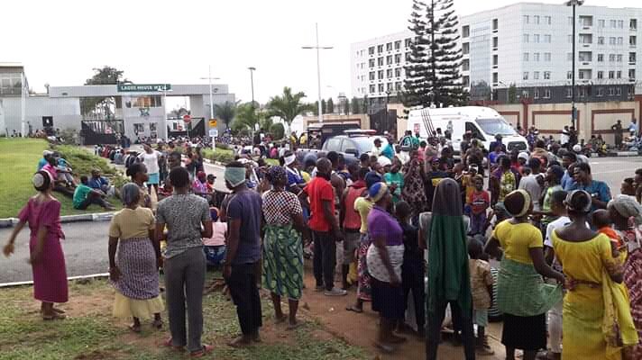 AyomikunHalimat's tweet photo. Happy eid maulud my people. The birth of prophet Muhammad s.a.w #AntiForceEviction Government force people out .#SaveTheWaterfront. Otodogbame has been evicted from their community. This are some pictures of what happened at Otodogbame https://t.co/KoDvHX3o6W
@nigerfederation https://t.co/HPfudtd38v