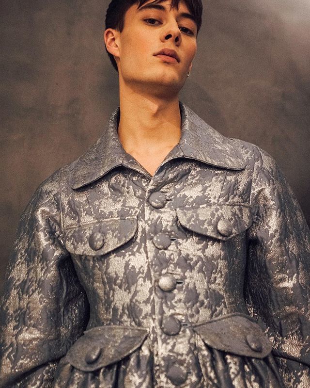 Palomo Spain (@palomospain) on Twitter photo A/W 18 "The Hunting" backstage by <a href="/damiengd/">Abram Dailey</a> for @glamcult
Silver houndstooth jacket available at palomospain.com
#TheHunting #PalomoSpain #Glamcult ift.tt/2zjXYDf A/W 18 "The Hunting" backstage by <a href="/damiengd/">Abram Dailey</a> for @glamcult
Silver houndstooth jacket available at palomospain.com
#TheHunting #PalomoSpain #Glamcult ift.tt/2zjXYDf