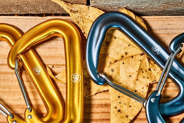 OutGearRec's tweet image. We use wire carabiners with our hammocks to provide a versatile setup you can hookup anywhere. 12KN rated perfect for hanging! #carabiner