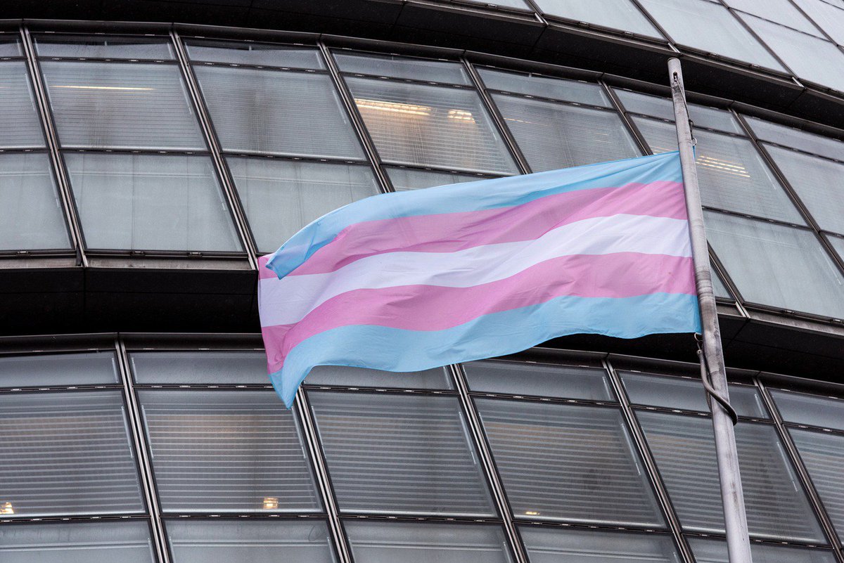 MayorofLondon's tweet photo. Transphobia is unacceptable. Today we remember those murdered for being trans, and strengthen our resolve to fight discrimination and violence wherever we find it. #TDOR #TransDayOfRemembrance https://t.co/y8bpELA5Ls