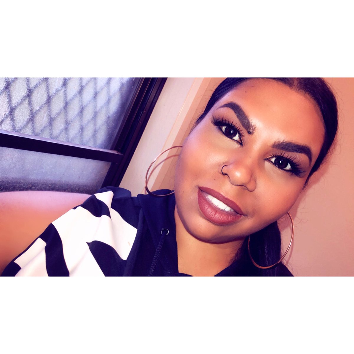 PrettyPatten's tweet image. 