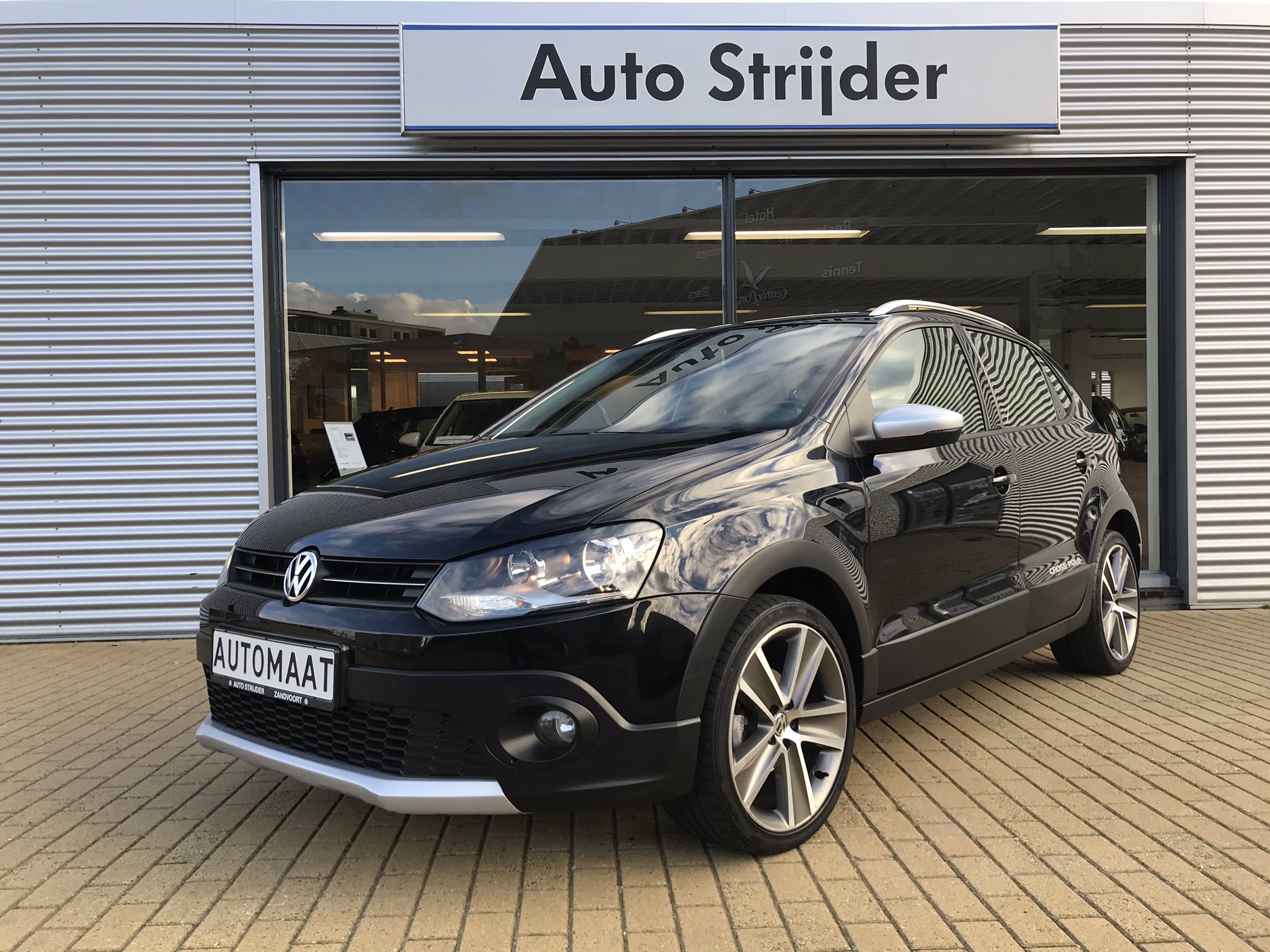 Strijder auf Twitter: "Occasion: Stoere VW Cross Polo automaat. Met hoge instap! Van €11.750 Meer info op onze site: https://t.co/xiqaNsjYMA #occasion #crosspolo #vwpolodsg #vwpoloautomaat #suv #zandvoort #haarlem #bloemendaal #heemstede #