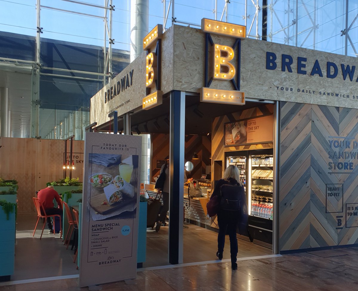 HolaFranquicias's tweet image. #Breadway, primer restaurante en la Zona A de Llegadas de la Terminal 2 del @Aeropuerto_BCN de #Barcelona @EatOutTravel #franquicias @eatoutgroup #restauración