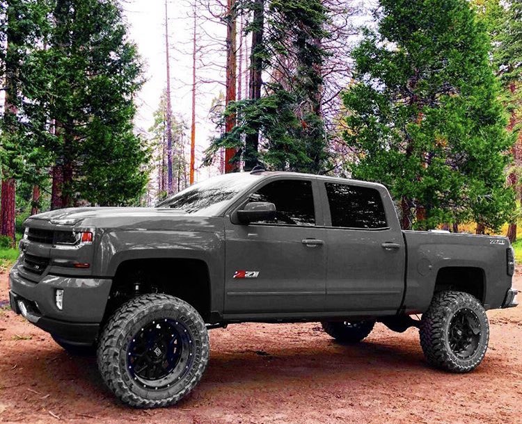 _LiftedTrucks_'s tweet photo. #Chevy https://t.co/8grOfsygrX