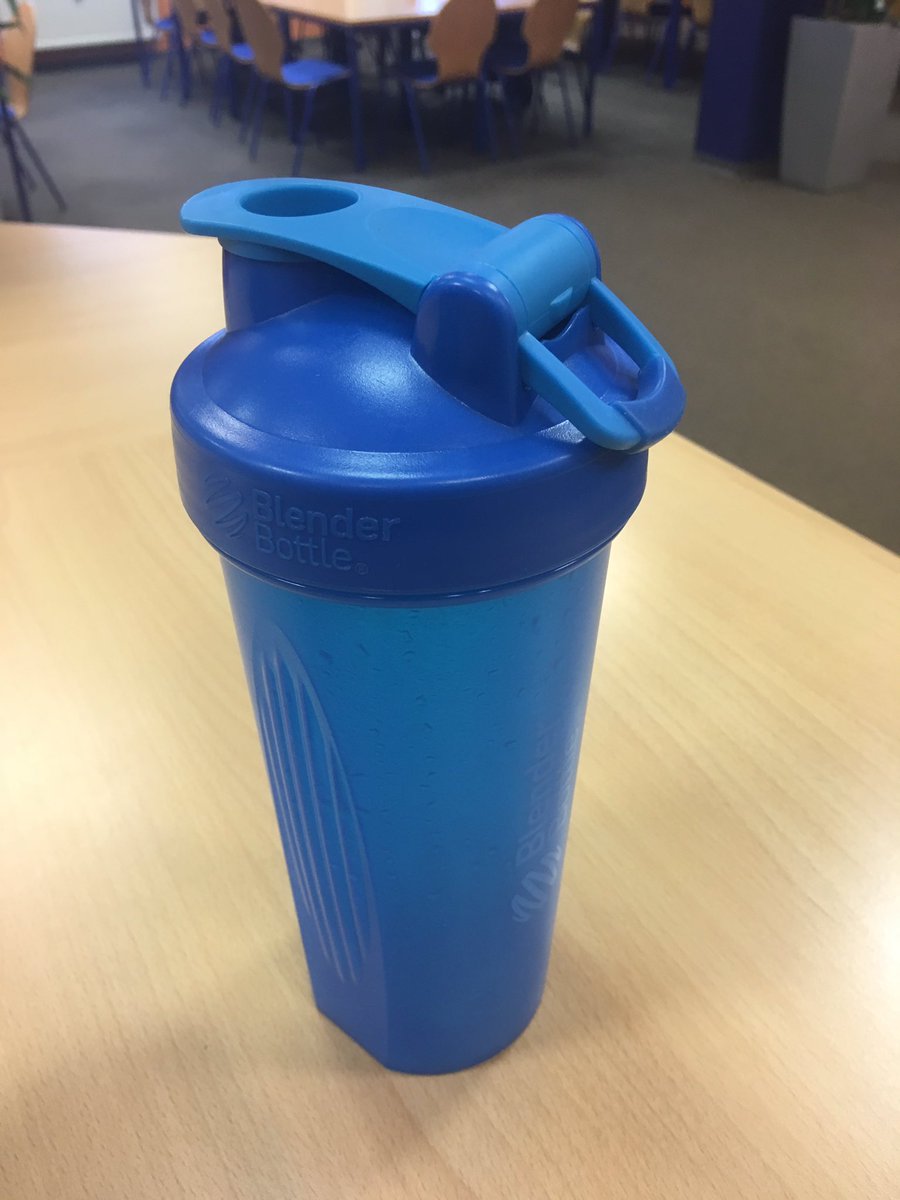 scheibenkaes's tweet photo. Hat jemand diese Flasche beim #swec18 vergessen? https://t.co/sEMVUtMMRV