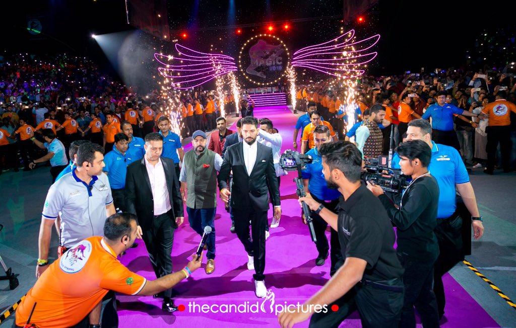 gauravbahirvani's tweet image. Some good memories from the City of Life. @YUVSTRONG12 I am sure we will do many more of these. #magic2018 @thev_official #bangkok #vodkaredbull  @aneeshgautam69 @sohan08