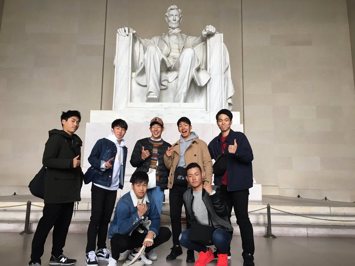 chamcham2001991's tweet photo. 修学旅行楽しすぎた！
もう一回アメリカいきたい🇺🇸
ハンバーガーとポテトは当分たべない https://t.co/w6sc5Xq5Zd