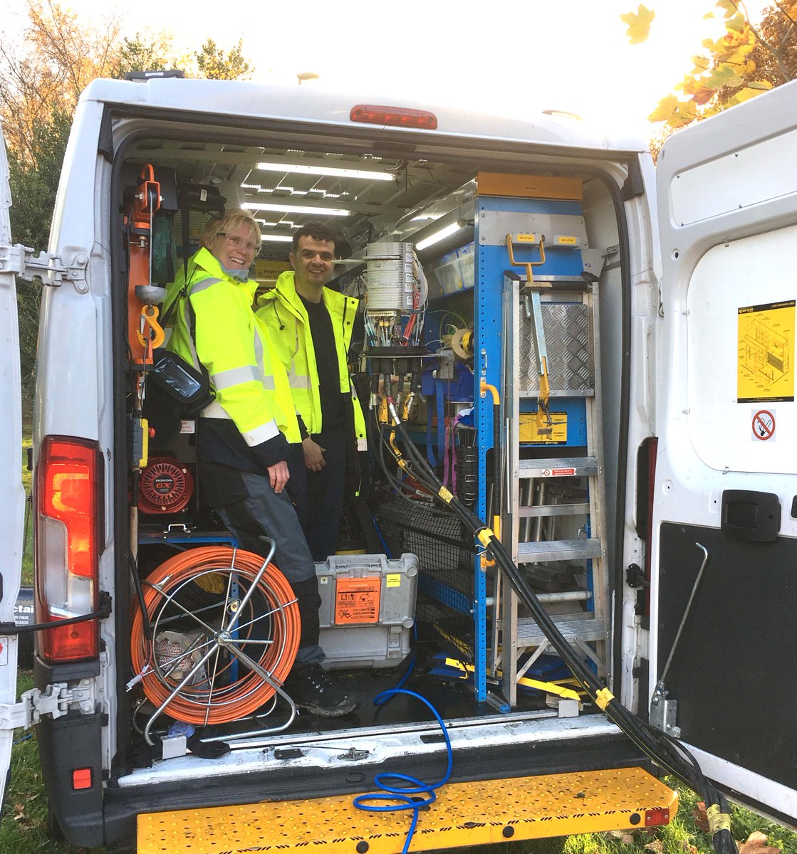 WokingOffices's tweet photo. More high-speed Fibre Broadband for New #Office tenants at Lansbury Business Estate, Knaphill, #Woking https://t.co/QCKfsfuCME