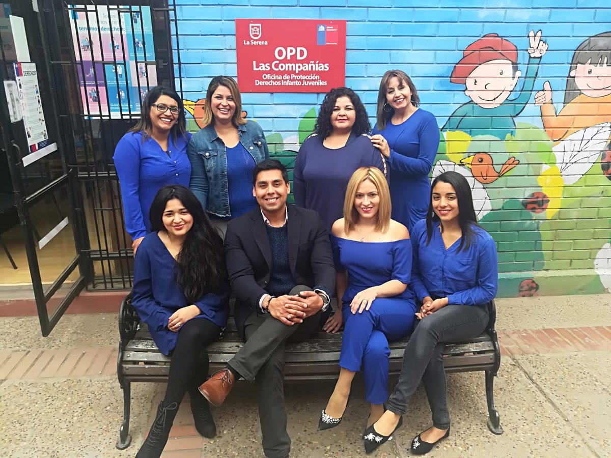 OPDLasCompanias's tweet photo. Hoy 20 de noviembre es el día #DiaMundialdelosNinos y nuestra @OPDLasCompanias se viste de #azul para celebrar está importante fecha.
#unicefenespañol #unicefchile #LaSerena #Sename #municipiolaserena https://t.co/xcV48kVIGA