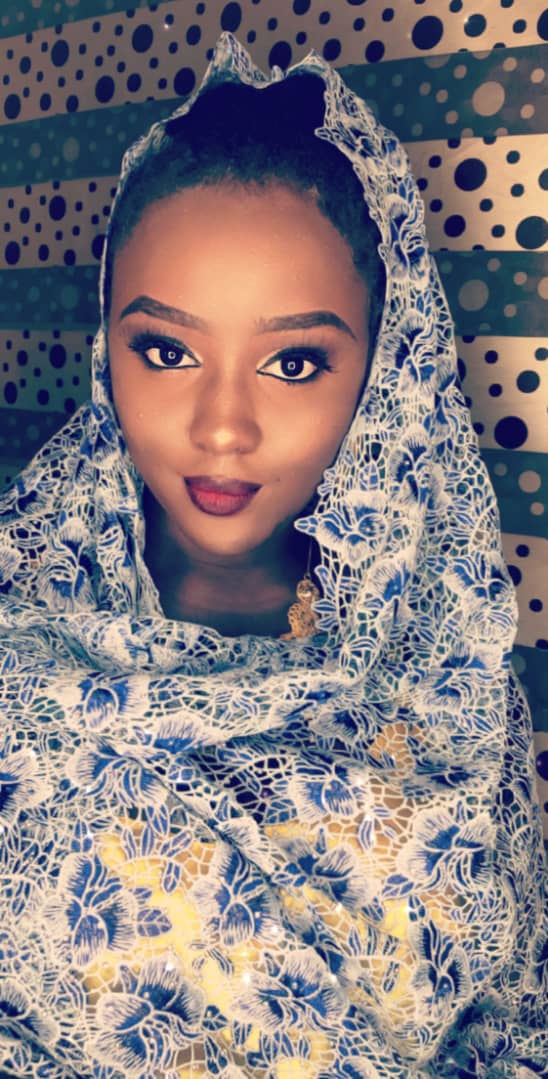 isha_ahman's tweet photo. Let me join the #GlowUpThread too😂. Grew up a bit https://t.co/p8wV6bIRg1
