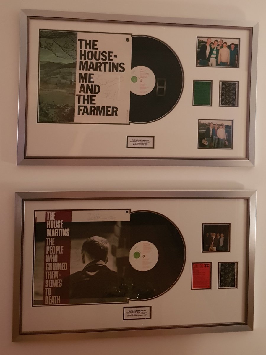 Steveauston's tweet photo. @PaulHeatonSolo signed CD &amp; tickets for Royal Albert Hall arrived today! 
31 years since meeting at Tyne Tees The Roxy! 
1 year since Brudenell Social Club! 
Great memories! Great CD!!!
1 week to go @77rachel_S until Paul &amp; Jacqui at The RAH!
Need a new frame for 2018!! https://t.co/mPo3P2wK7v