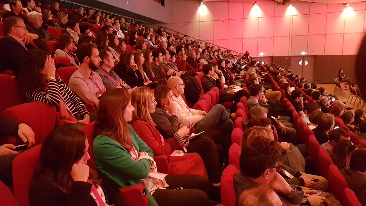 La #blockchain Kesaco ??
Explication ce soir avec <a href="/ClaireBalva/">Claire Balva</a> de <a href="/BlockchainPartn/">Blockchain Partner by KPMG</a> 
#Connectin18 
Un public venu nombreux pour comprendre cette technologie