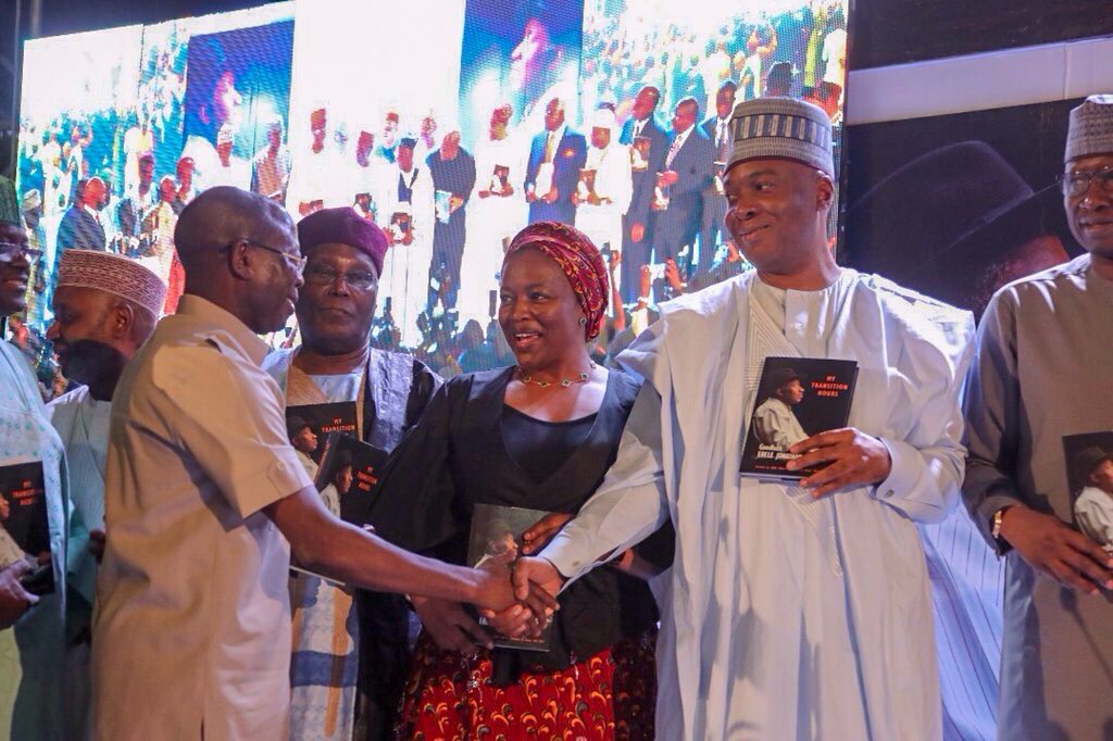 TheOnlyArab's tweet photo. Boss mustapha on the far right(Secretary to the fed govt),Senate president Saraki,Shaking him is fmr gov Oshomole and present nationa apc chairman,Behind is H.E Atiku Abubakar fmr vice president and the next president of Nigeria come may 29 2019
#PhotoOfTheDay
#TransitionHours https://t.co/mUK4sG4k2H