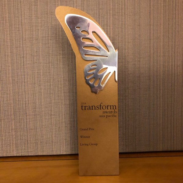 livinggroup's tweet photo. The Grand Prix win, takes tonight's awards to a lucky 9 for our clients' @HarneysLegal &amp; @equilo_rachel &amp; @equilo_jessica at the 2018   @TransformEvents #TransformAPAC awards in #HongKong https://t.co/FUJznwxKoc #creatingdifference #winning #transformationtuesday https://t.co/X1X1tbeMTa