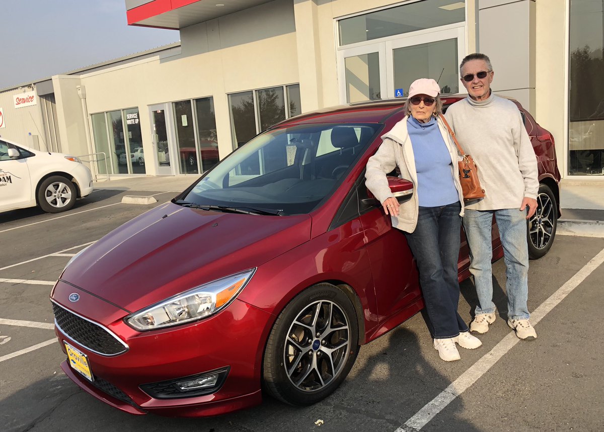 Ask4Thai's tweet photo. #Congratulations Robert n Judith #2016Focus SE #Ford #OrovilleFord #OrovilleAutoCenter Thank you for your local businesses #OrovilleChevrolet #OrovilleCa #BiggsCa #DurhamCa #LiveOakCa #Gridley #ParadiseCa @Ask4Thai #XM #SYNC #FordSYNC #FlatTow https://t.co/fiEd7uOVZ8