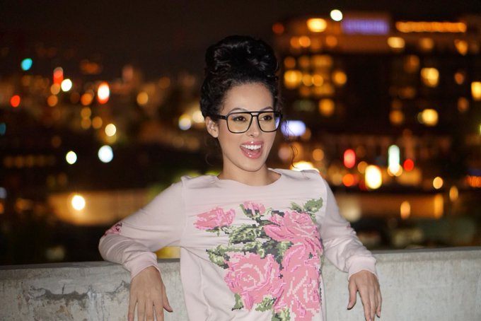 Hello, these are my new glasses, they make me laugh. https://t.co/t4etcMQPPh<a href="/tag/naturalhairstyles"class="tags"><span>#naturalhairstyles</span></a><a href="/tag/natruallight"class="tags"><span>#natruallight</span></a>