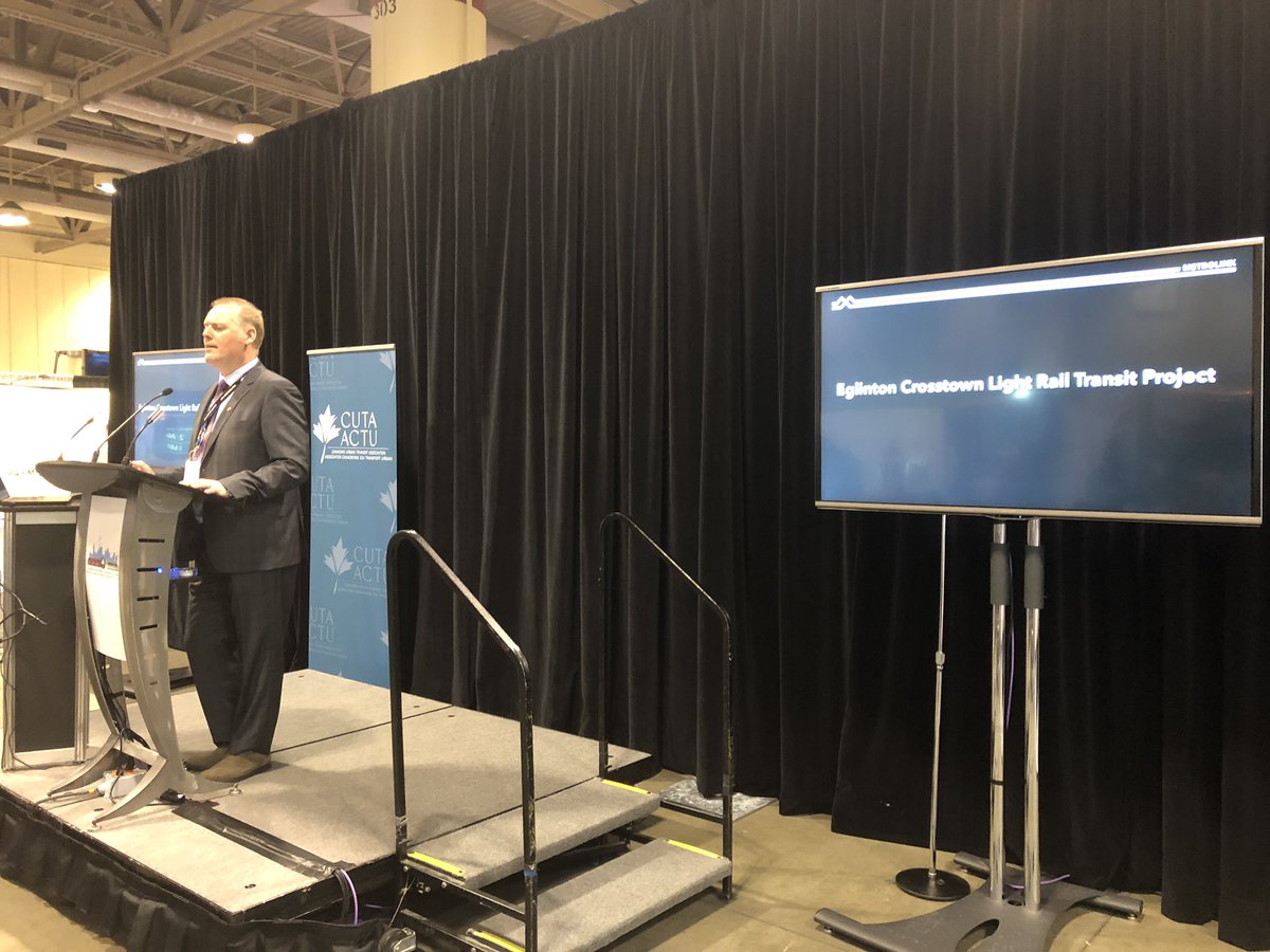 canadiantransit's tweet photo. Our last Railconnect speaker of the day is Paul Manhire from @Metrolinx! #CUTAyyz #TransitShow https://t.co/PMyjb5x52Q