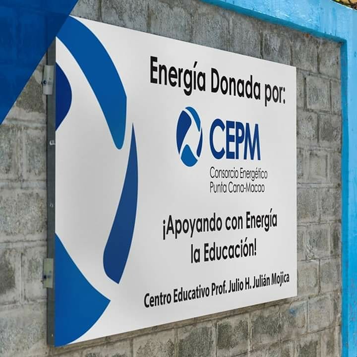 CEPMrd's tweet photo. Detrás de los sueños de astronautas, doctores y maestros, están nuestras ganas de hacerlo realidad. Por eso brindamos #kilowattsdevida a la educación de los niños y jóvenes de Bávaro, Verón y Punta Cana.
#CEPM https://t.co/Vx6sP3SA0l