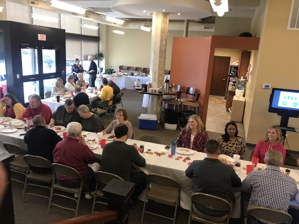 DanDoolin's tweet photo. Happy Thanksgiving!! #LunchTimePhoto #GPUG #naptime #worklunch https://t.co/aVS9Y8DYvV