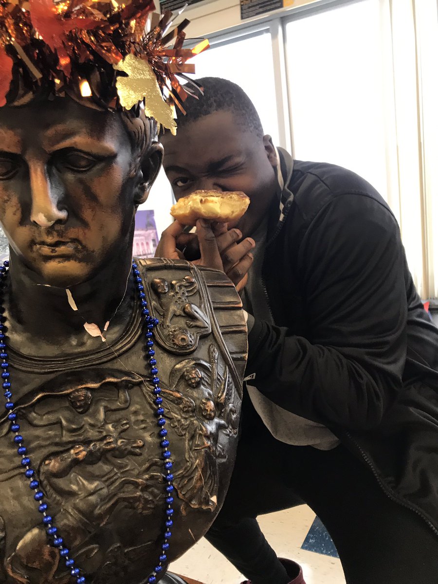 Bison_Caeruleus's tweet photo. Celebrating a full quarter of #LIYL 🥳 🏺 #LatinInYourLife https://t.co/snD487z2hM