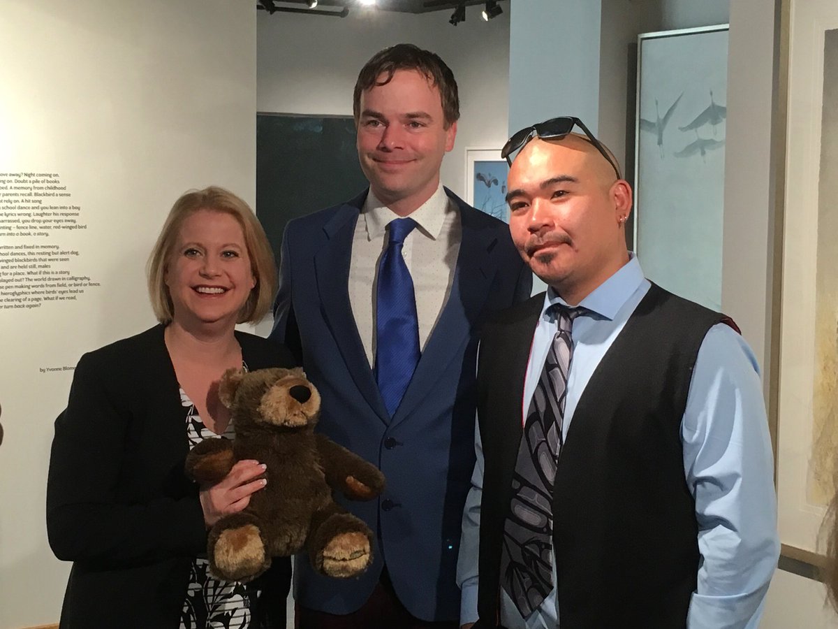 grizzlybearfdn's tweet photo. Thank you to all those who came out to our “Breakfast for the Bears” - an anniversary celebration of the @bcndp milestone decision to end the grizzly bear hunt in BC. Lots of positive discussion on this important species!
#trophyfreebc #bearsforeverbc #bcpoli #grizzlyguardian https://t.co/PunMrtYe3P