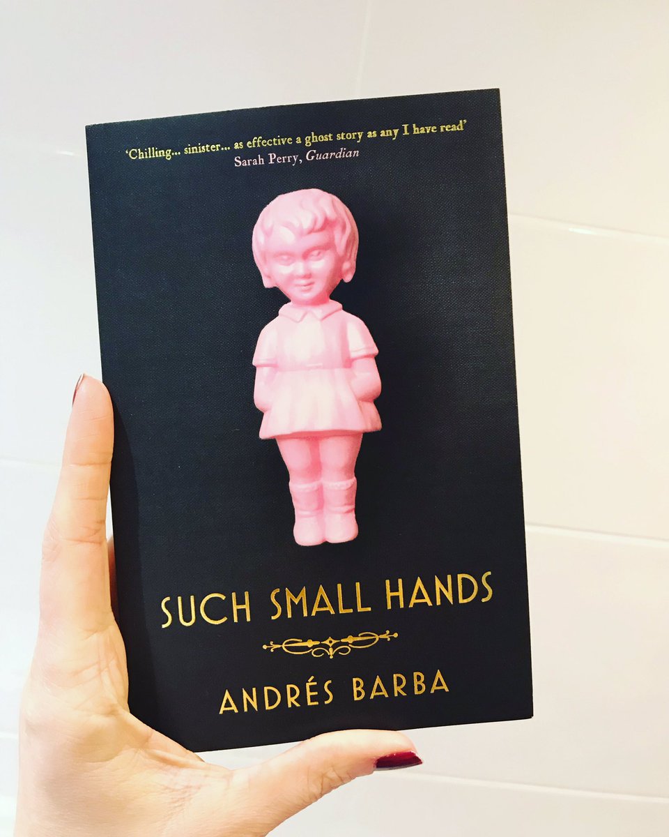 BookishChat's tweet photo. Bath and (creepy af book) ๐ณ๐๐ #suchsmallhands @PortobelloBooks https://t.co/WIR4Zcbexe