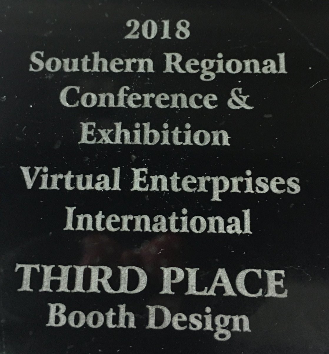 BechtolBrenda's tweet photo. Had a poppin’ good time selling cake pops at the Southern Region Trade Show! Took home 3rd place for best booth! #VEInternational https://t.co/jsUXNwJuhr