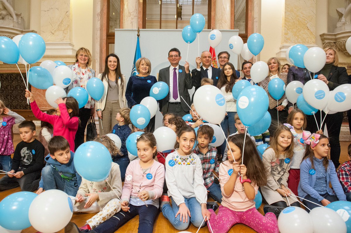 unicefsrbija's tweet photo. Povodom obeležavanja Svetskog dana deteta, danas su u @ParlamentSrbija ponovni zavet za unapređenje prava deteta u Srbiji dali narodni poslanici i Odbor za prava deteta, Savet za prava deteta Vlade Republike Srbije i gradonačelnik Grada Beograda.
https://t.co/nSCi0O745S https://t.co/iiUMQITDrE