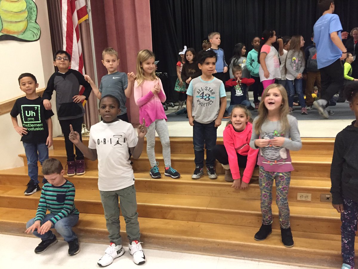 Mrs_Scarpulla's tweet photo. Acting out tableaus - frozen scenes, with the cast of Cinderella!  Student actors teaching younger students AND staff something new is so empowering!!!#Scarpulla2ndGrade #GCPride #gcartsined https://t.co/AERau4GVZA