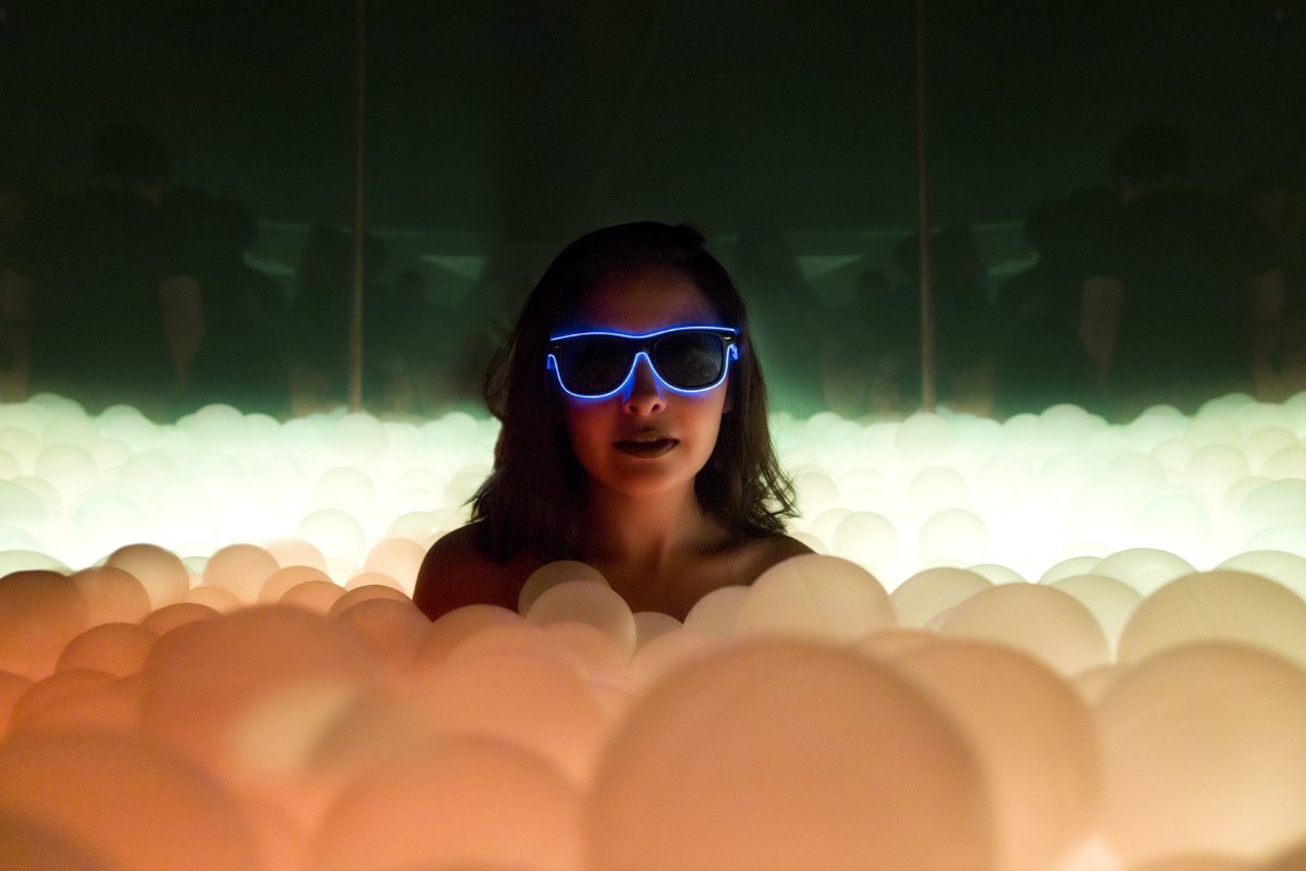 CreativeDsnLtg's tweet photo. We had a blast in "The Pit" at The Lavatory, an immersive experience in Phoenix, Arizona. CDL consulted with @BillTonnesen for the color changing lighting glowing from below for a lava pit emulation. Video at https://t.co/jbTCU0hynO or go to https://t.co/km6A39RH2i for more info. https://t.co/7zH2GPaj09