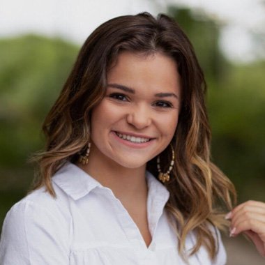 TritonsNDA's tweet photo. Grace Balison, NDA 2019, is #TritonOfTheWeek. Recognized for her incredible work ethic, Grace is a member of the Notre Dame Dance Team and choreographed the awesome dance at Fall Fest Week's event called The Great Battle! #WeAreNDA https://t.co/uRDJLJF3qC https://t.co/I1FSo136Gv