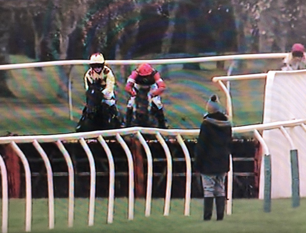 amajox's tweet photo. Congrats 16 yo @amajox @jacktudor9 1ST career #WIN @MFSportingUK novice hurdle @FakenhamRC @CWilliamsRacing #UnoMas makes 6 hour journey worthwhile! #5ran #topjock #daytoremember #shortjourneyhomeπππππ₯ https://t.co/udE0hHpHLc