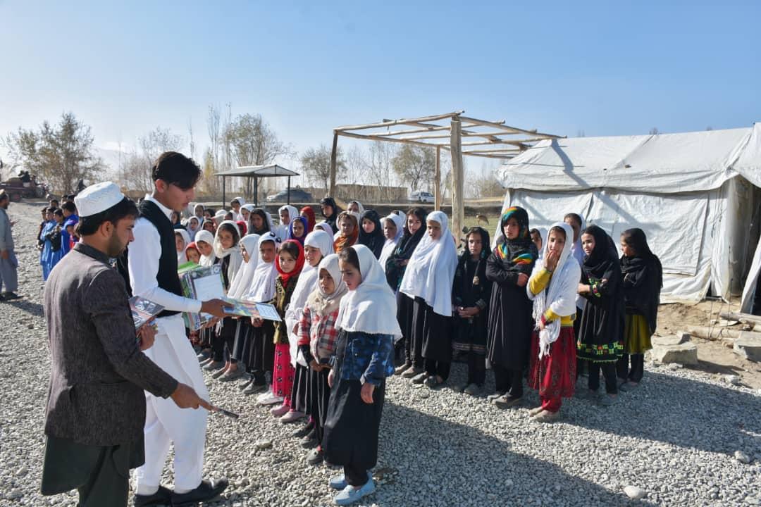 Atta_wesa's tweet photo. The penpath volunteers distribute books and stationery in Paktya province Ahmad aba district
#penpat #WorldChildrensDay201 #childrights #volunteers #brightfuture #peaceforchildren #peacefullafghanistan #UNICEF https://t.co/RSdefmjcgJ