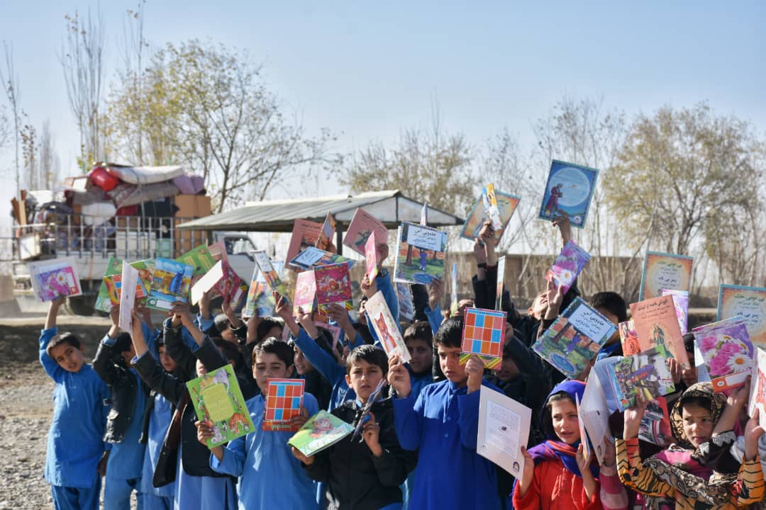Atta_wesa's tweet photo. The penpath volunteers distribute books and stationery in Paktya province Ahmad aba district
#penpat #WorldChildrensDay201 #childrights #volunteers #brightfuture #peaceforchildren #peacefullafghanistan #UNICEF https://t.co/RSdefmjcgJ