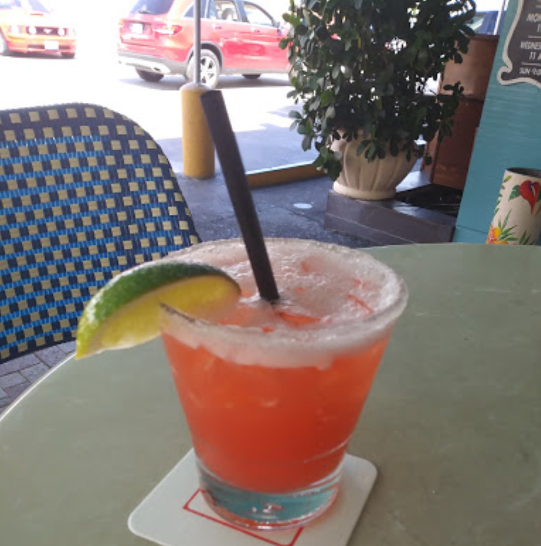 arubabeachcafe's tweet photo. Today is a good day to relax before family arrives. Come to the beach for lunch at Aruba's! Just gorgeous outside and we have a table waiting for you. : )
#calmbeforethestorm #almostturkeytime #justrelax #wewilltakecarofyou #arubabeachcafe https://t.co/KZ7aKNhyx3
