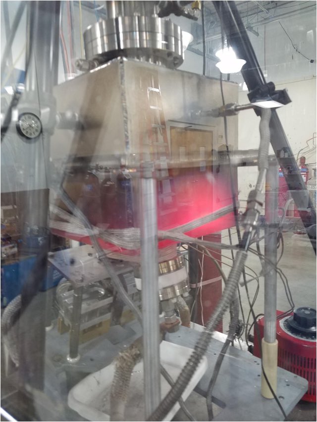 aDaveJohnson's tweet photo. “Brilliant Light has successfully developed the technology to run long duration continuous hydrino reaction power at very high power levels and power gain.
Continuous plasma: red in seconds, status at 10 minute duration. See images below.”
#BrLP #BrilliantLightPower #Hydrino https://t.co/bjr7D2nJtg