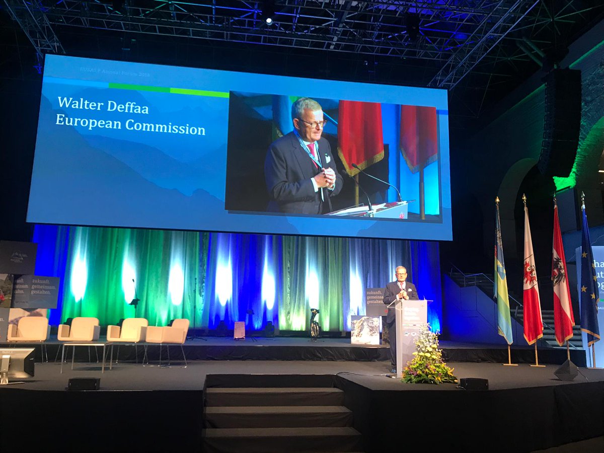 RegioInterreg's tweet photo. Walter Deffaa is about to OPEN the 2nd #EUSALP Annual Forum in Innsbruck: #Cooperation is the cement to build the European House! Lets rock the #Alps within the #Alpine rocks! #shapingfuturetogether! #annualforum #youth https://t.co/xWZw0p2piR