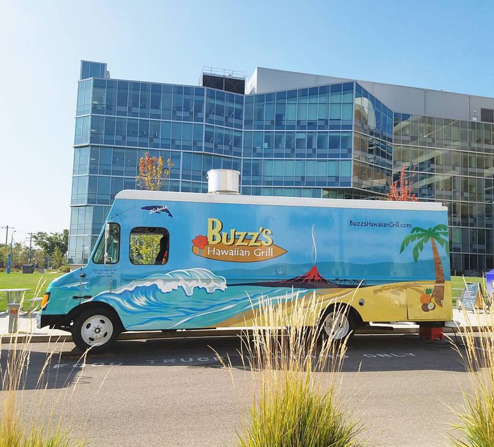BZHawaiianGrill's tweet photo. We'll be serving lunch at Wash U Medical / BJC today.
If you are off work this week come get a yummy Loco Moco!
For details including menus and maps click here:
https://t.co/6StnY81sHP
#BuzzsHawaiianGrill #HawaiianFoodTruck #AlohaSTL https://t.co/qclhUZG5wg