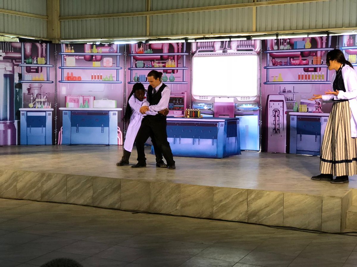 ThePerformers's tweet photo. Hey, friends! Visit https://t.co/wuzal4zPUH and check all the downloadable material we’ve prepared for your students! 🤗

#ThePerfomers #EducationalPlays #ColegioCEYTE https://t.co/3UQGo8W7Hm