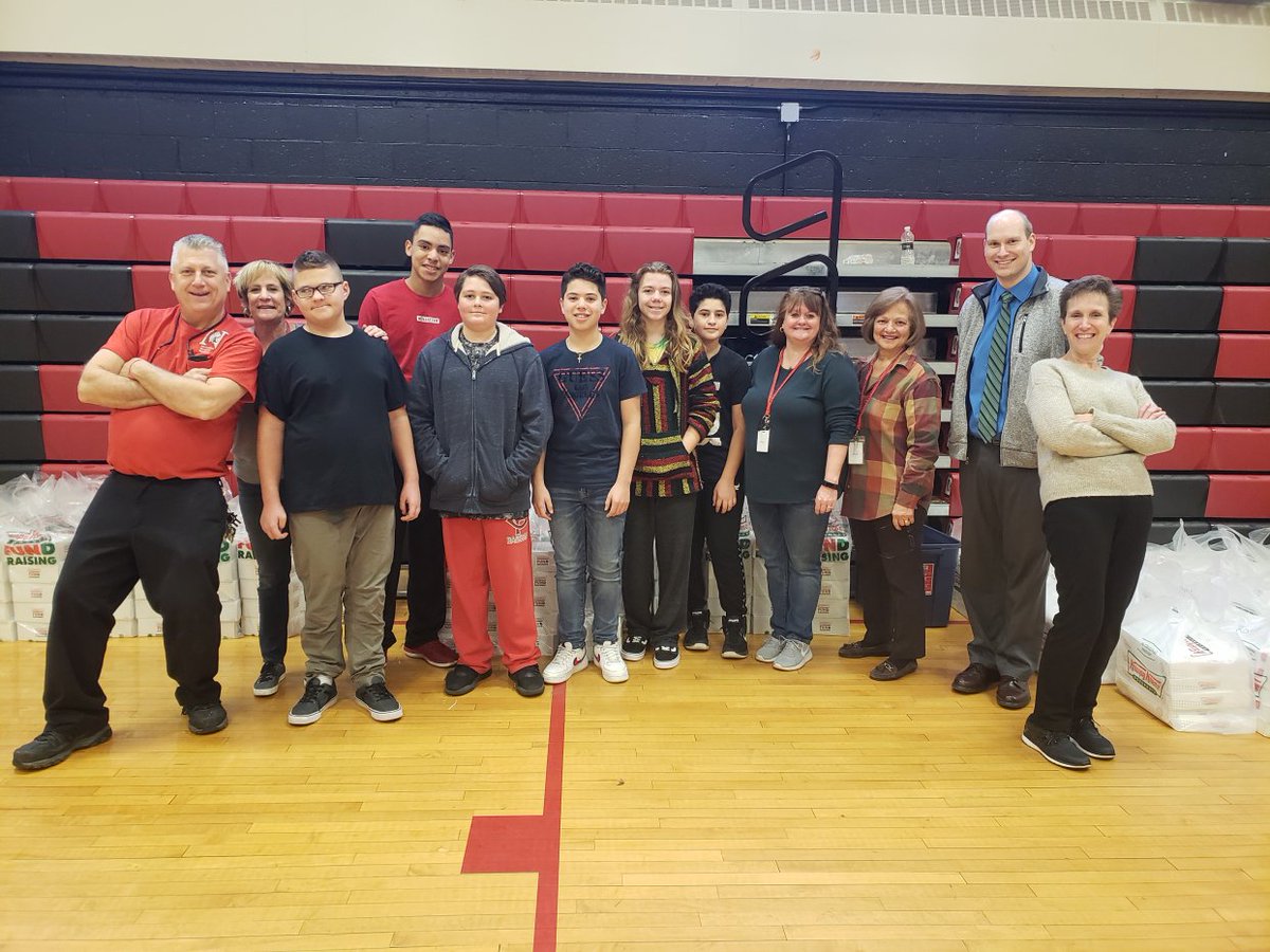netcongschool's tweet photo. The Krispy Kreme Donuts and Coffee has arrived! Thanks to all who helped get all of the donuts and coffee into the building! #weareNES #netcongschool https://t.co/rrBdpkVNi7