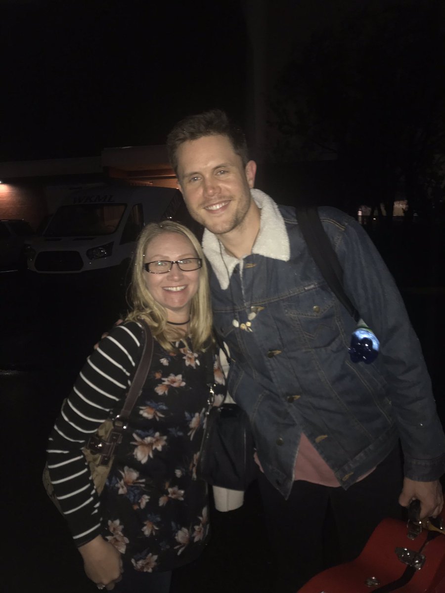 TheresaStutz's tweet photo. It took me 2 years to see you again...I promise it wonβt be this long next time @trentharmon! #FayettevilleNC #crowncomplex https://t.co/SZckXh2ak7