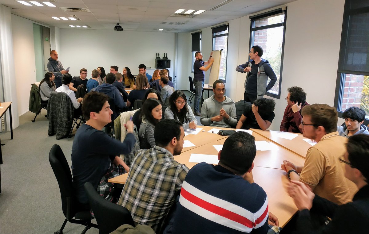 marie_chacun's tweet image. 👉🎲 Le mardi ? C&apos;est Cul d&apos;Chouette Party ! 🦉✌️ Définition du besoin, réalisation, NPI ... Immersion totale pour les 30 étudiants en informatique de Calais 👩‍💻 #Visite #WebCenter #Présentations #Cloud #Kafka #Partenariat #HautDeFrance #AXAGuilDEV