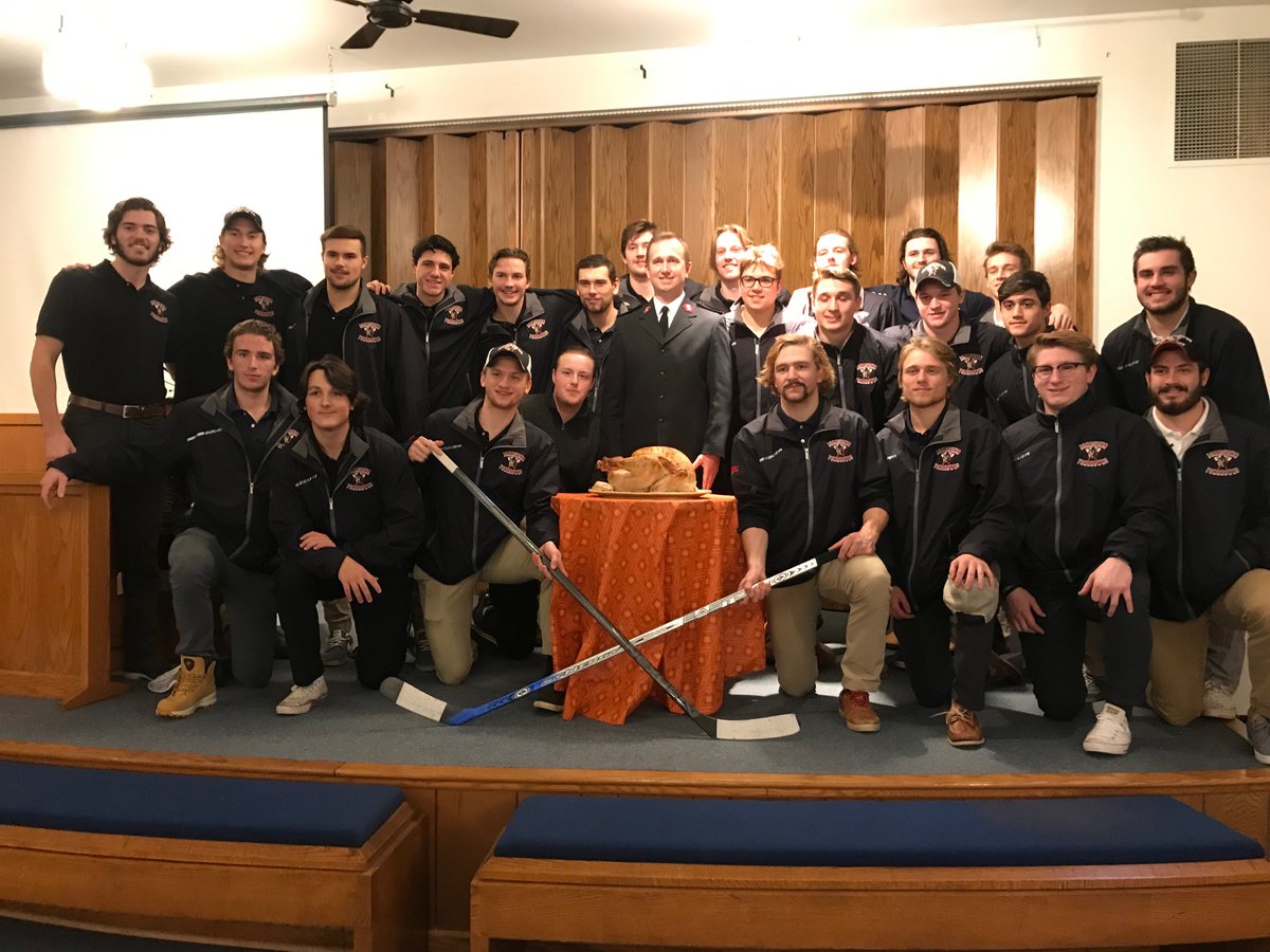 TomahawksHockey's tweet photo. Giving Back: Your Tomahawks visited the Salvation Army last night to help serve a turkey dinner for those in need. https://t.co/TkATVOnJ9E