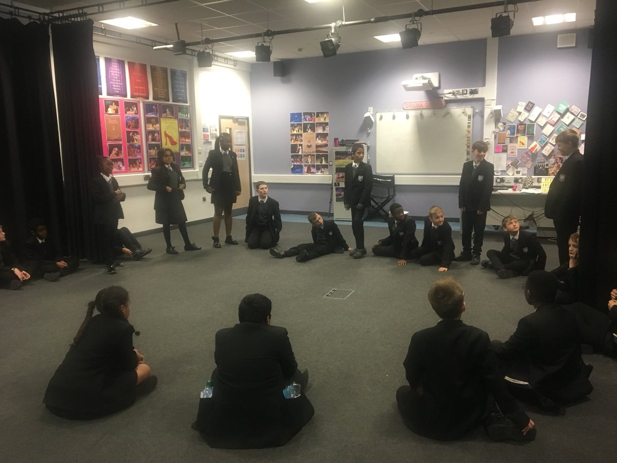 NewmanRC_Drama's tweet photo. Yr7 have been putting their multiplication skills to good use in our brain training warm up today! ✖️🦆🧠 🎭 #oneducktwolegsquack #NumeracyBug @NewmanNumeracy https://t.co/ceVVRHi4fM