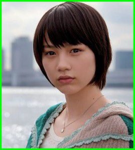 よしだ On Twitter 右目より左目のほうが二重が大きいところとか うわくちびるの真ん中がポコっと凹んでるところとか 下唇のかたちとか 口角がぷにっと上がってる角度とか 細部もなんですけど このイノセントな感じがもう２度と出てこないんだろうなあと思わせるん