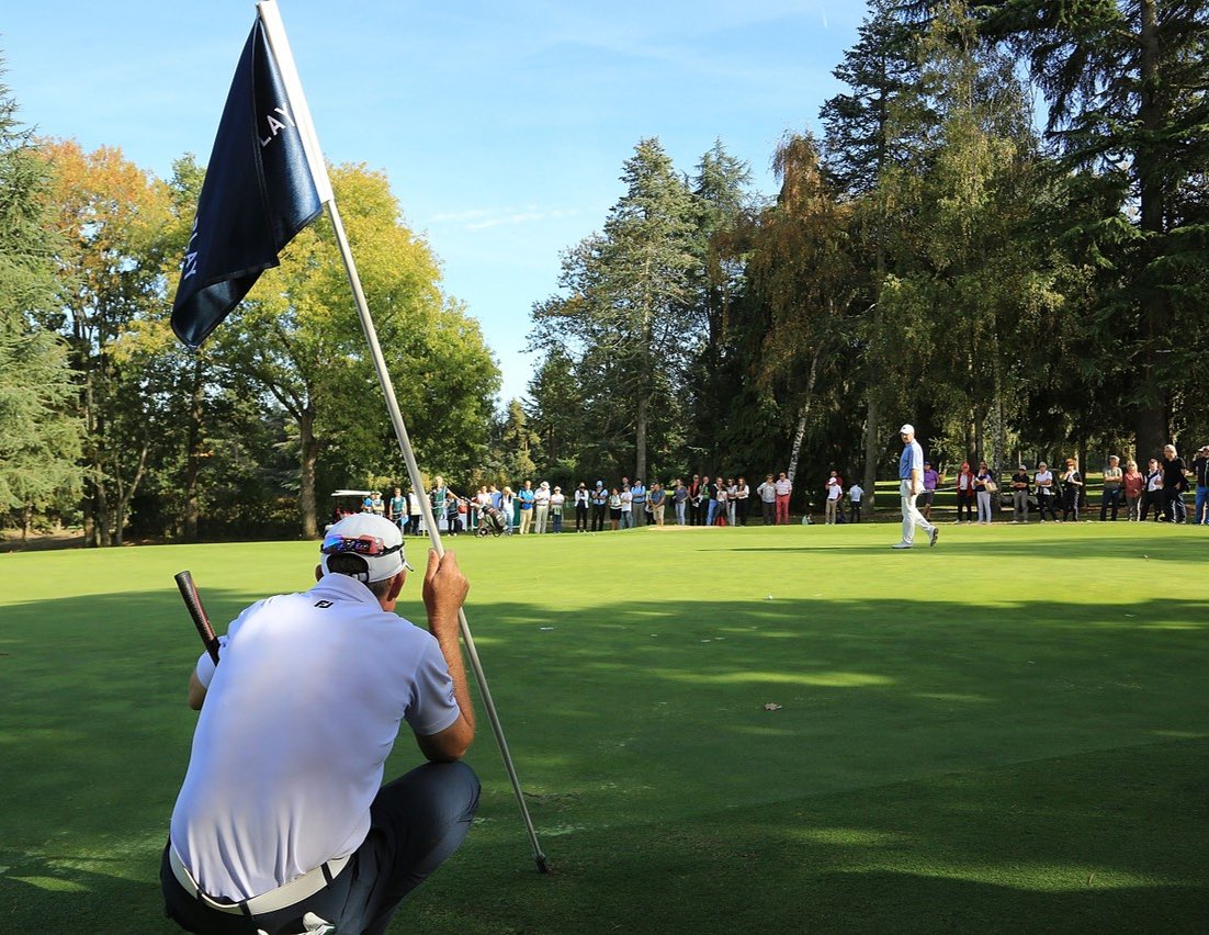 ➖ All 👀 on ⛳️ ! 🤫⠀

📸 @StaysureTour | <a href="/bestbacknine/">Phil INGLIS</a> | #gettyimages ⠀

#PLC #PLC2018 #golf #legend #legends #green #golfer #staysuretour #staysure #seniorgolf #golfdelaboulie #paris #france